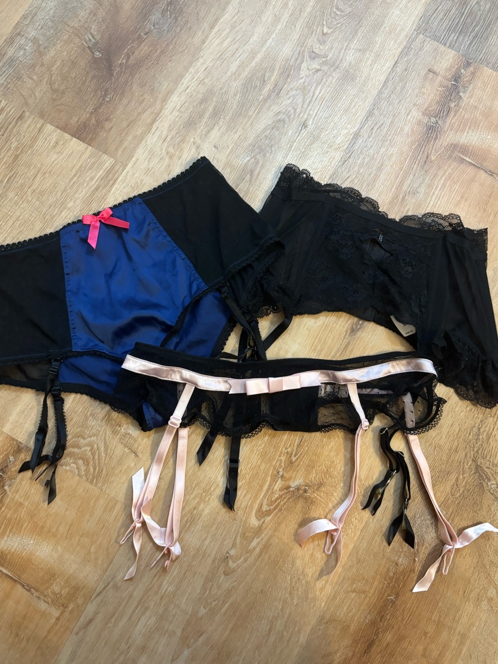 Set of 3 New Victoria’s Secret Lingerie Black Lace Garter Belts Size Small